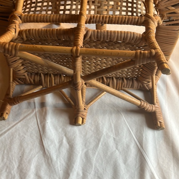 Mini wicker loveseat and table - Picture 7 of 14